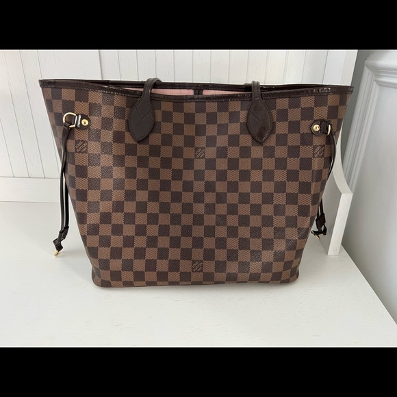 Louis Vuitton Neverfull MM Ebene Ballerina Interior - Picture 6 of 9